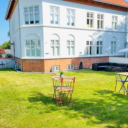 Aday - Mansion - 1 Bedroom With Big Terrace Lägenhet